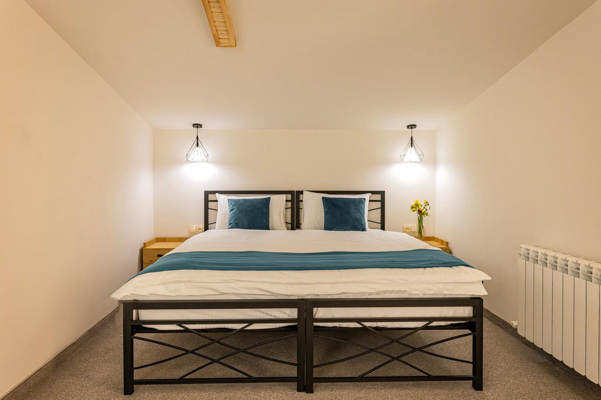 Taniqinn Dilijan Hotel エクステリア 写真