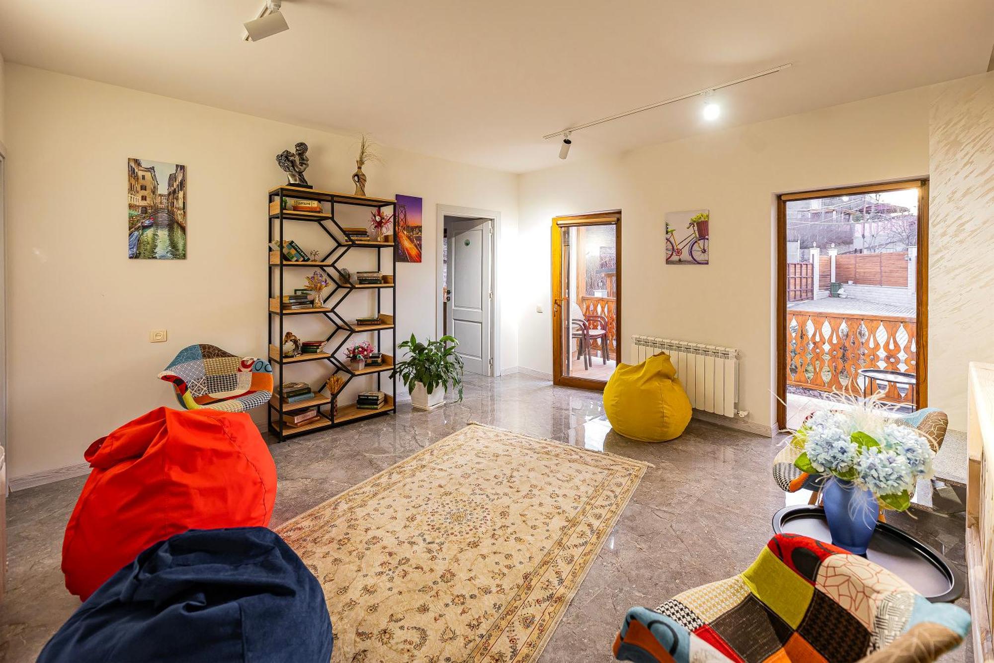 Taniqinn Dilijan Hotel エクステリア 写真