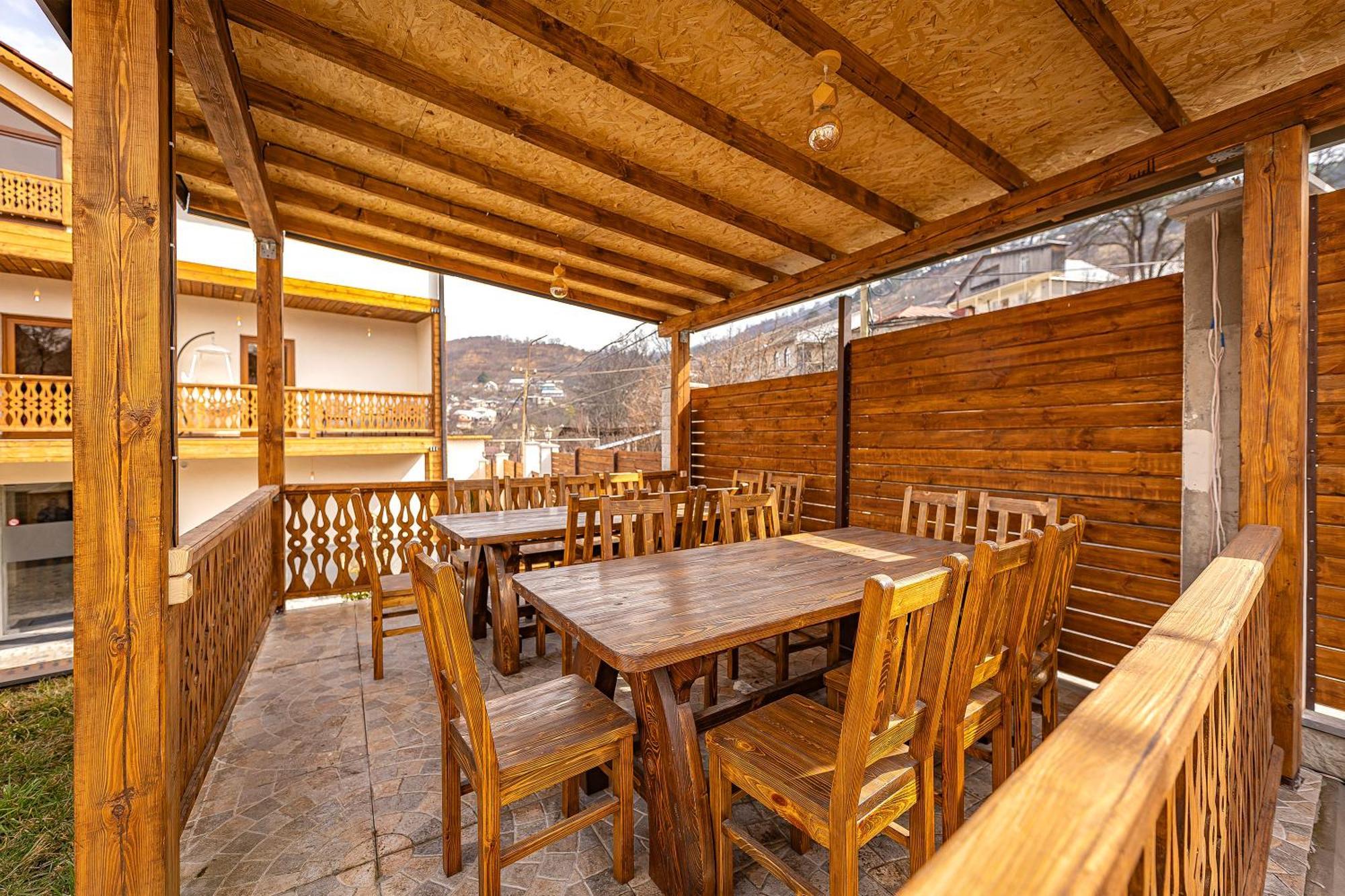 Taniqinn Dilijan Hotel エクステリア 写真